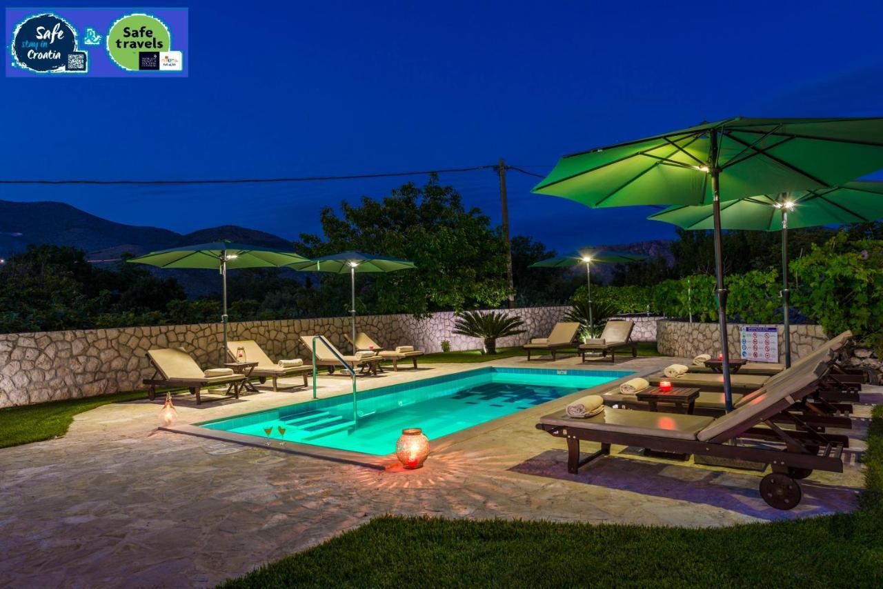 Vila Vergatum-Privacy,Gym,Billiards,Table Tennis Donji Brgat Exterior foto